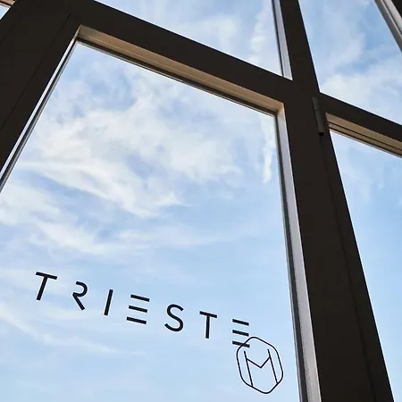 Hotel The Modernist 4*