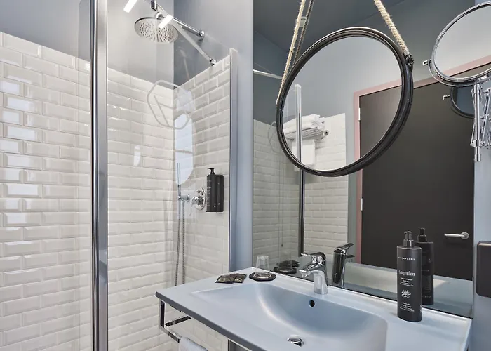 Hotel The Modernist 4*