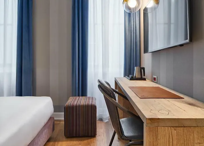 Hotell The Modernist 4*